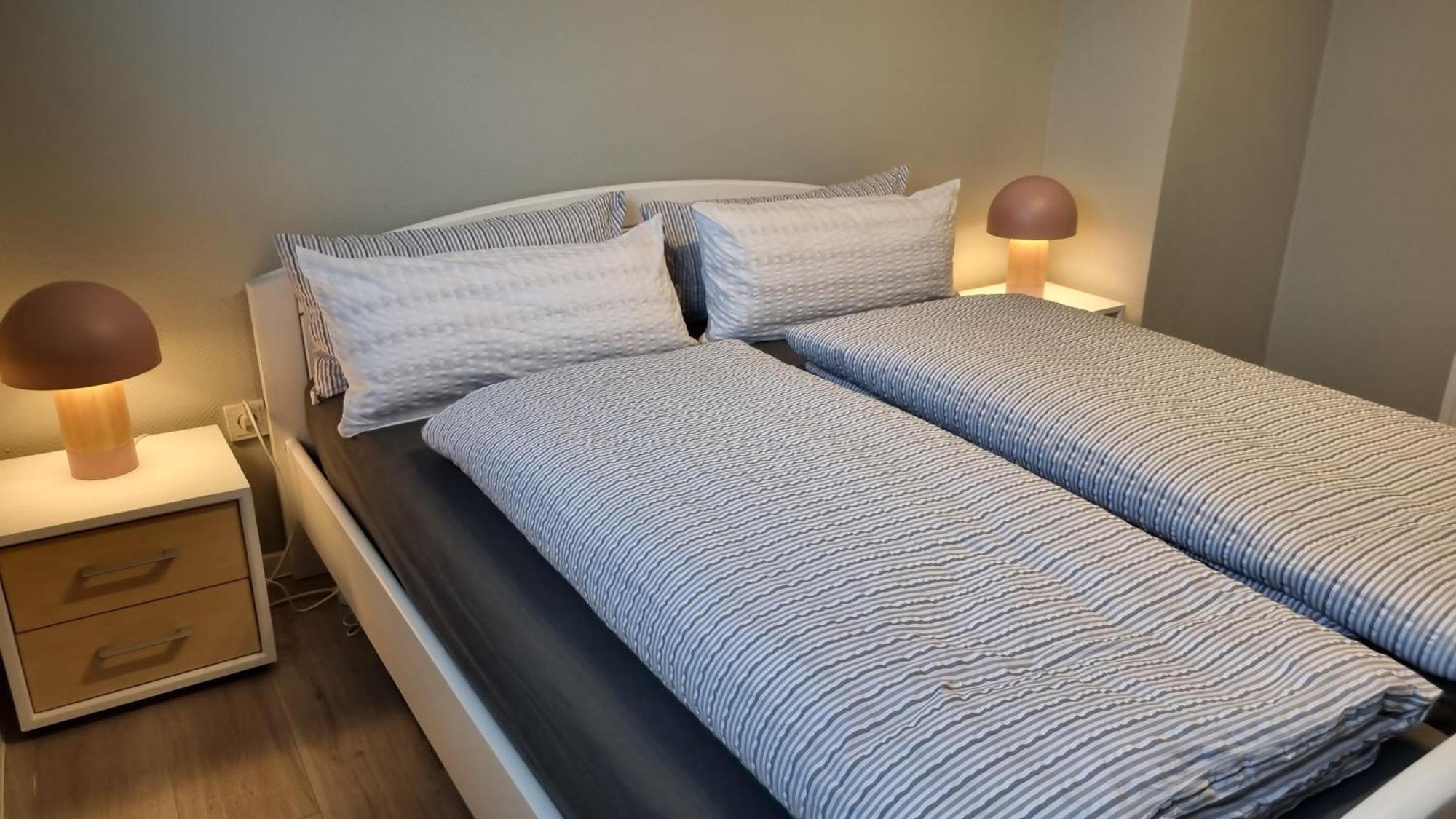 Haus Spoekenkieker Loppersum Apartment บอร์คุม ภายนอก รูปภาพ